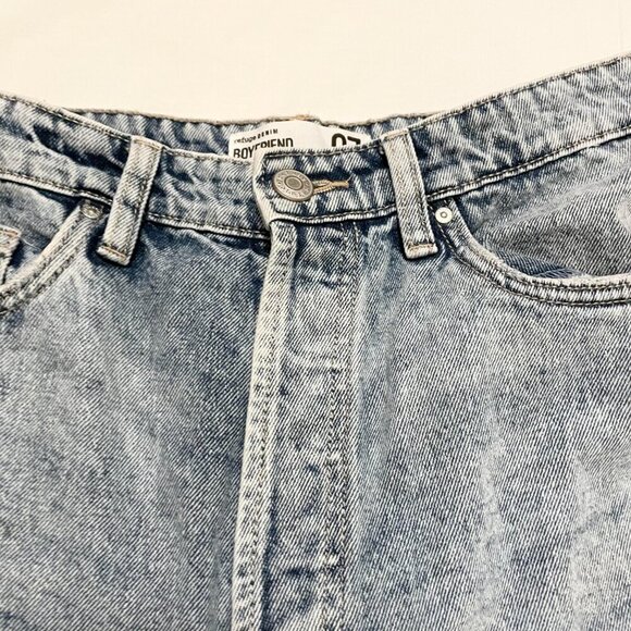 Refuge Denim Boyfriend Jean Shorts Size 7 Distressed - Picture 3 of 16
